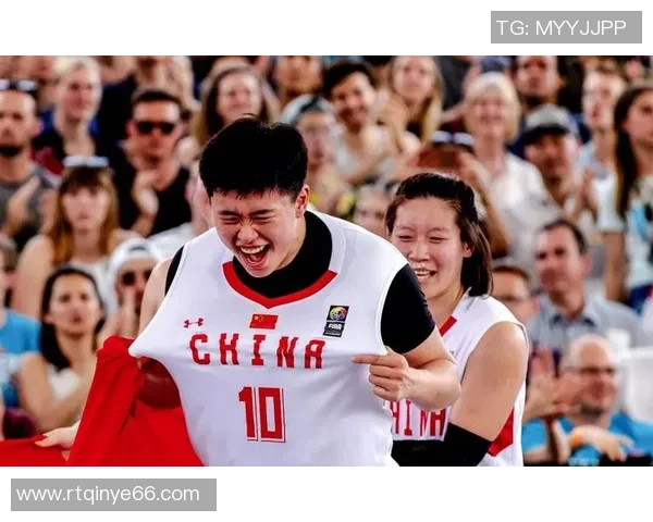 费内巴切与萨拉基利斯激战正酣谁将赢得这场篮球盛宴